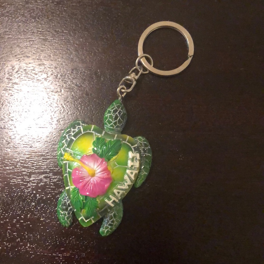 Hawaiian Keychain - Picture 2 of 3